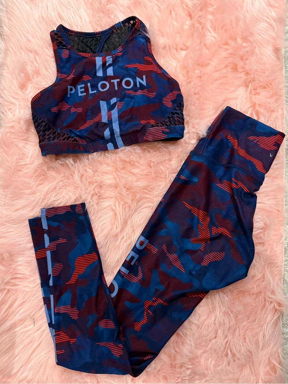 Peloton/WITH Blue & Red Camo Active Leggings and Sports Bra Set - Small